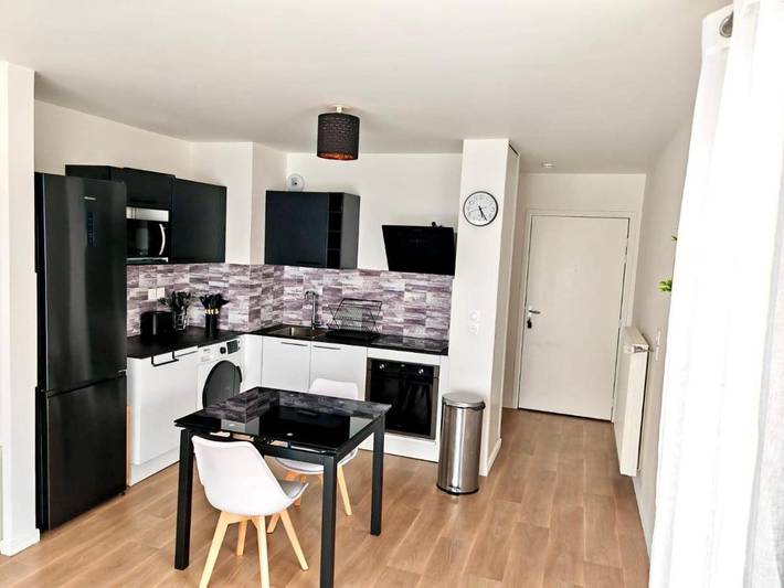 Location de vacances pour 2 personnes, avec Balcon et Terrasse à Villepinte