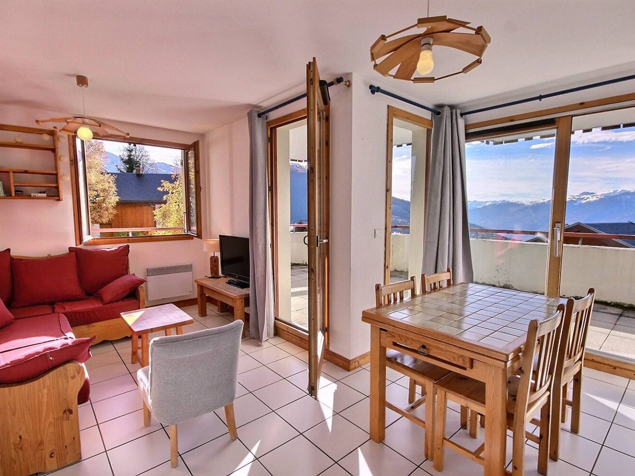 Apartamento entero, Apartamento 3 piezas en Vallandry, terraza suroeste, se admiten mascotas in Landry, Parque Nacional de Vanoise