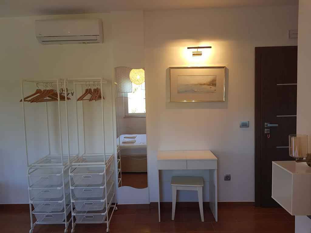 Ganzes Studio, Studio mit Meerblick und Terrasse in Orebic, Dubrovnik-Neretva