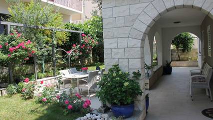 Ferienwohnung für 2 Personen, mit Ausblick in Makarska