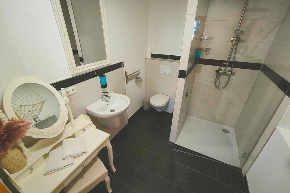 Apartamento inteiro, Apartamento / app. para 3 pessoas com 38m² em Mühlhausen / Turíngia (68425) in Muhlhausen, Unstrut-Hainich