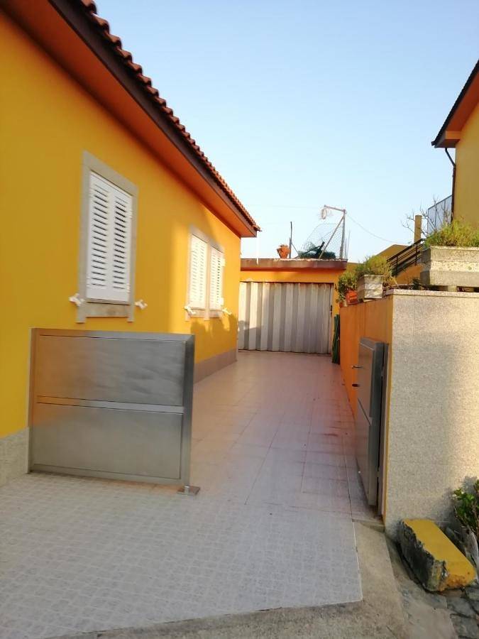 Two-Bedroom House in Município Vila Chã, Distrito do Porto