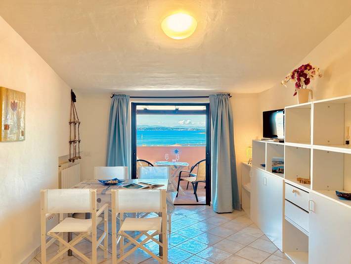 Gîte pour 6 personnes, avec terrasse dans Cala Bitta - 4