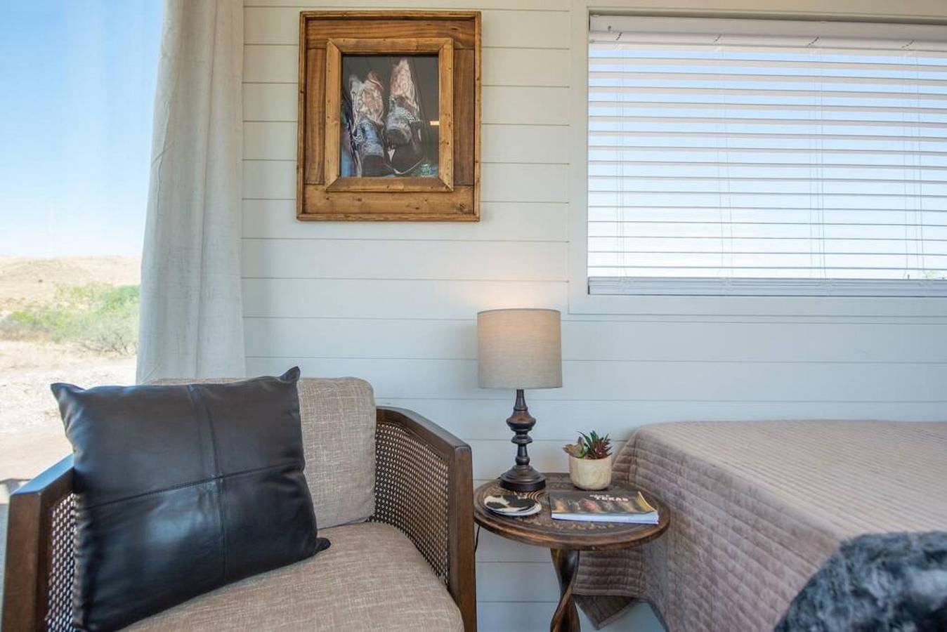 New  The Cowboy Boots-Shipping Container Home in Condado de Brewster