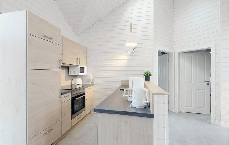 Urlaub am Strand: Terrasse Apartment w/ Baby Bett & Parkplatz in Krems II, Kreis Segeberg