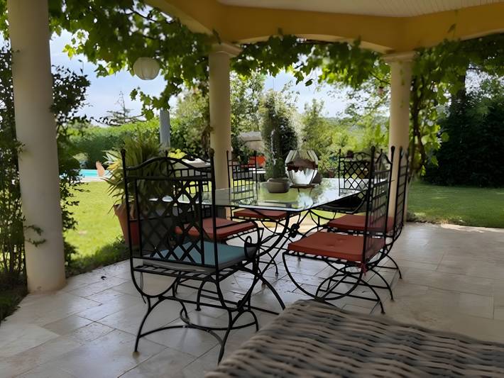 Chambre d’hôte pour 2 personnes, avec jardin dans l' Isère