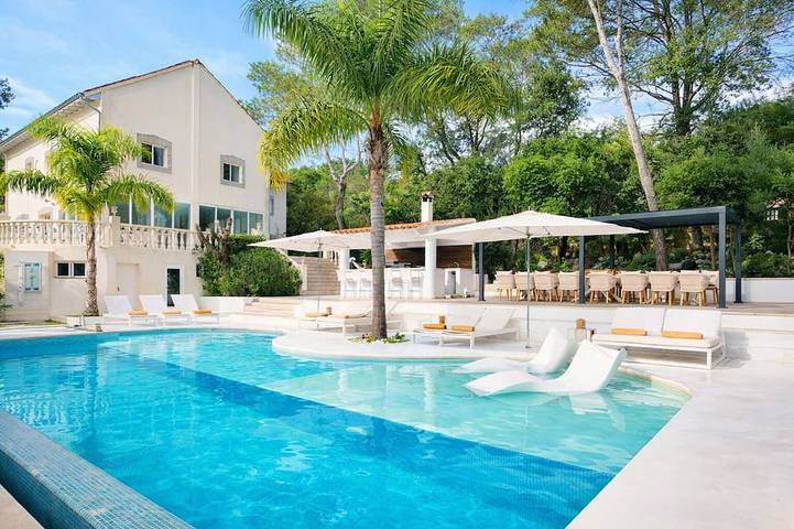 Ferienhaus für 20 Personen, mit Sauna und Whirlpool sowie Garten - 1