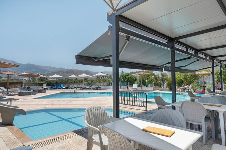 Studio voor 3 personen, with Balkon and Tuin as well as Kinderzwembad and Uitzicht op het meer op Kos