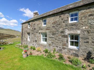 Lodge for 8 People in Glenshee, Cairngorms National Park, Photo 4