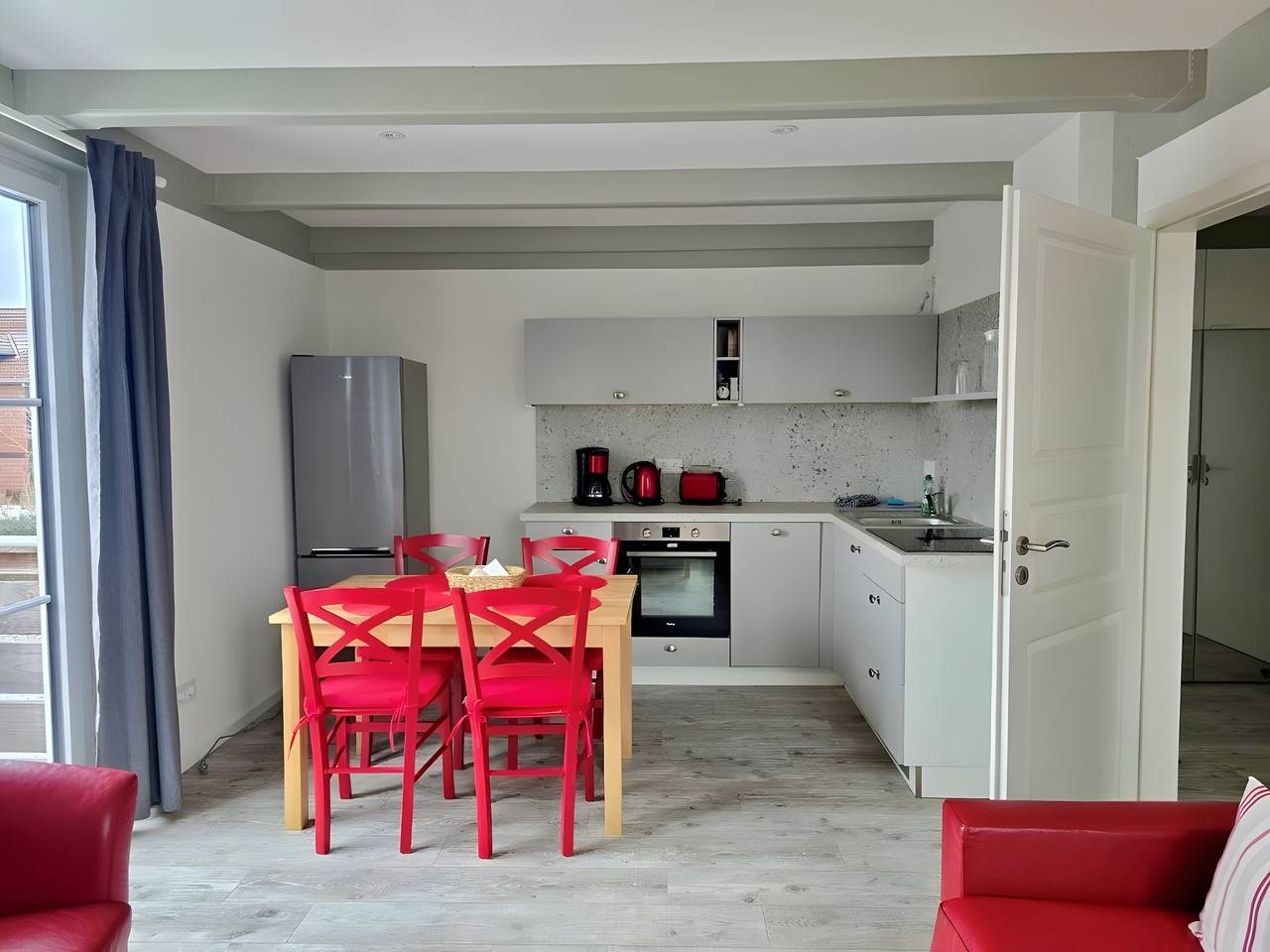 Ganze Wohnung, Apartment „Schwarzes Schaf“ mit Gemeinschaftsgarten, Balkon und Wlan in Pellworm, Nordseeküste