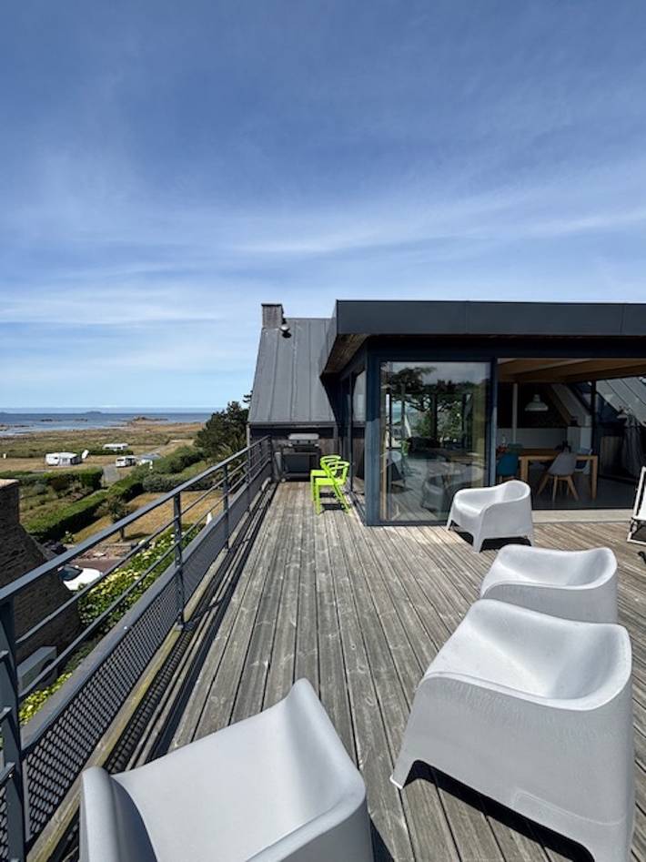 Location de vacances pour 10 personnes, avec jardin et vue sur l’océan, animaux acceptés dans Plage des Dunes (Penvénan) - 3