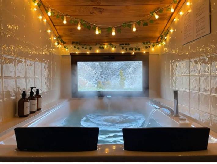 Apartamento para 11 personas, con Balcón y Jacuzzi además de Piscina y Vistas en Hinojares