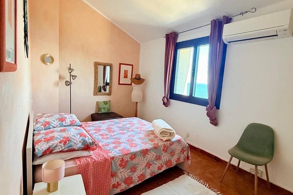 Villa Bord De Mer . Accès Privé Mer . Idéale En Famille Ou Entre Amis in Erbalunga, Brando