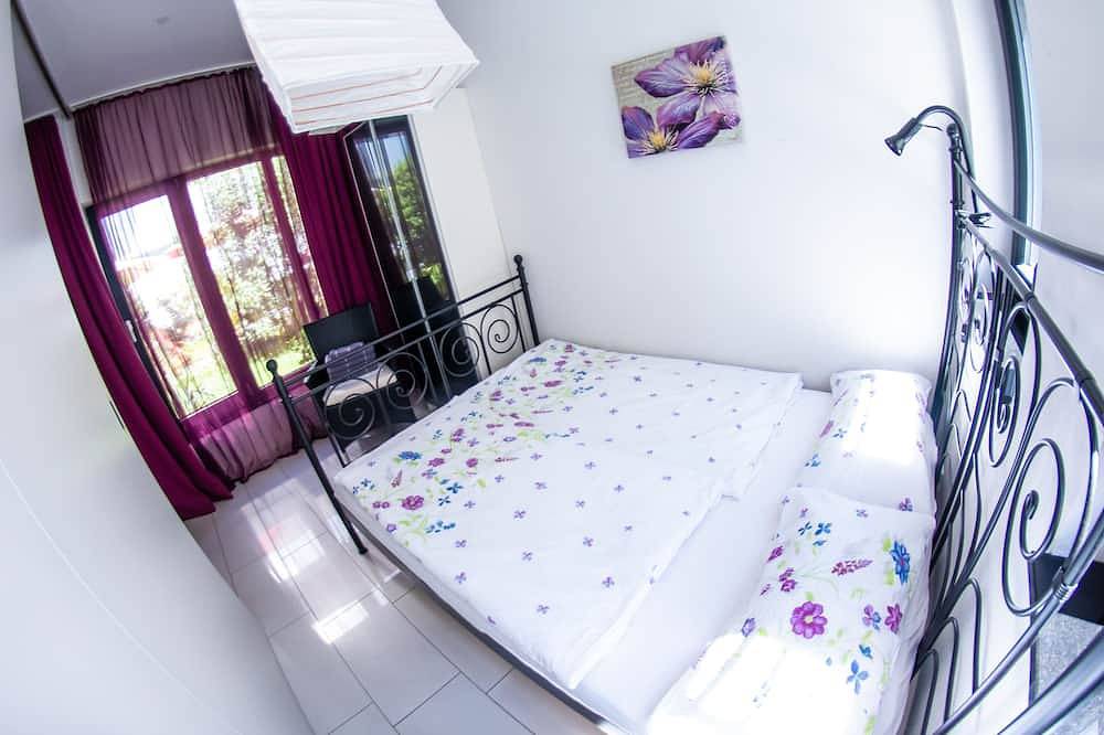 Ganze Wohnung, 2-Zimmer sehr moderne Ferienunterkunft in Tübingen mit Gartenzugang in Tübingen, Neckar-Alb