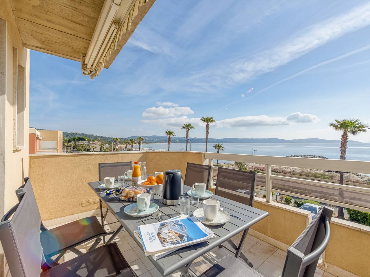Entire apartment, Le Palazzo del Mar in Cavalaire-sur-Mer, Draguignan region
