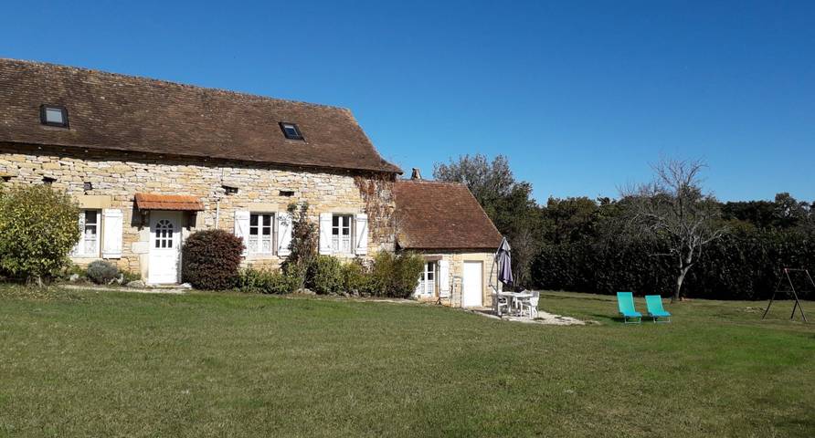 Gîte pour 6 personnes, avec jardin ainsi que terrasse et jacuzzi