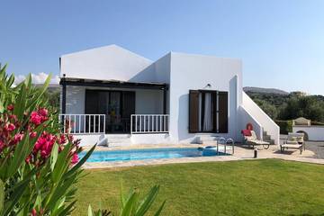 Bungalow für 4 Personen, mit Terrasse und Garten auf Kreta