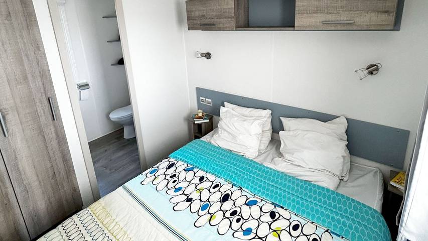 Caravane pour 4 personnes, avec piscine, animaux acceptés à Le Muy - 3