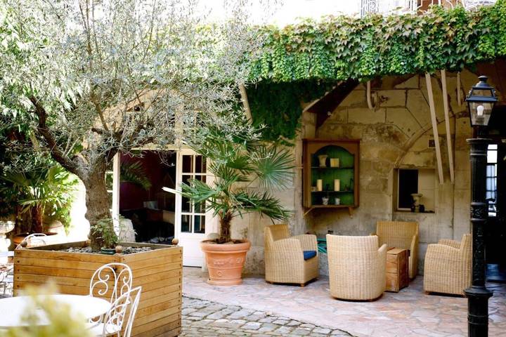 Gîte pour 4 personnes, avec Terrasse et Jacuzzi ainsi que Jardin et Vue à Saumur