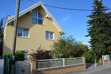 Ferienwohnung für 4 Personen, mit Garten in Wien