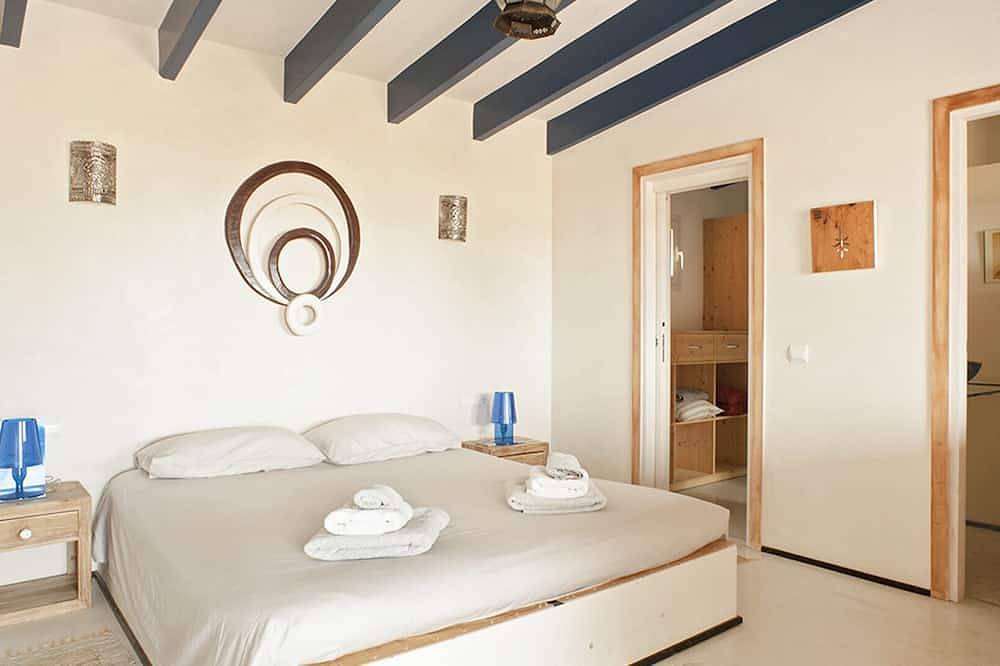 Cala en Baster Villa mit Meerblick und Pool, umgeben von Pinienwäldern in Formentera, Balearen