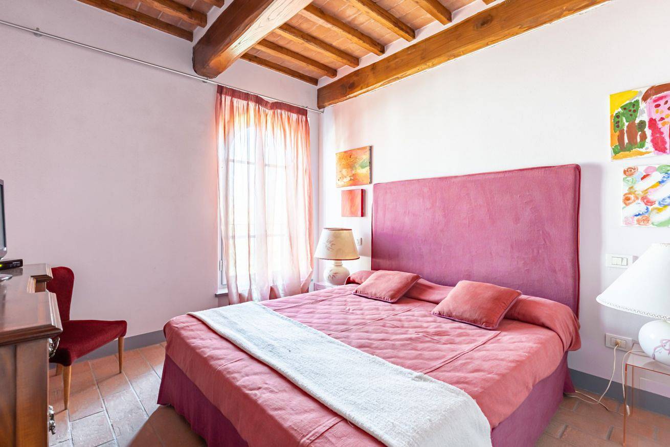 Ganze Wohnung, Ferienwohnung für 4 Personen mit Garten in Lido di Camaiore, Italienische Riviera