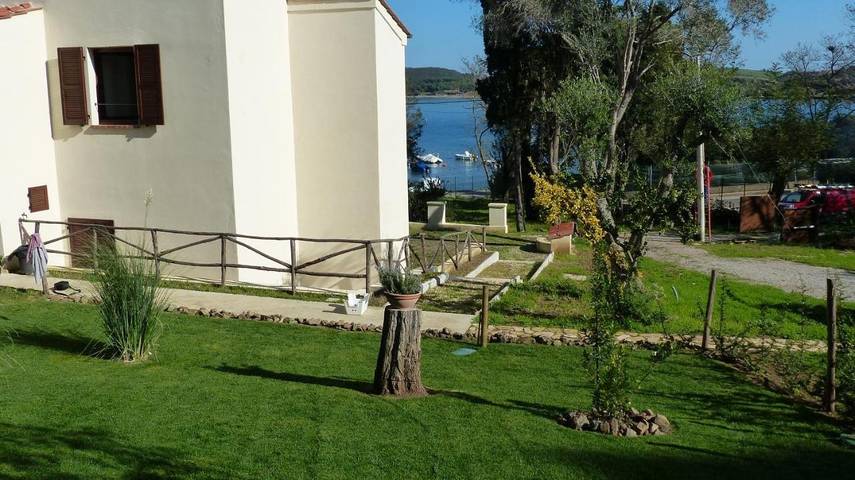 Ferienwohnung mit Meerblick für 4 Personen, mit Garten und Ausblick