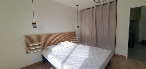Gîte pour 4 personnes, avec jardin et terrasse à Férel