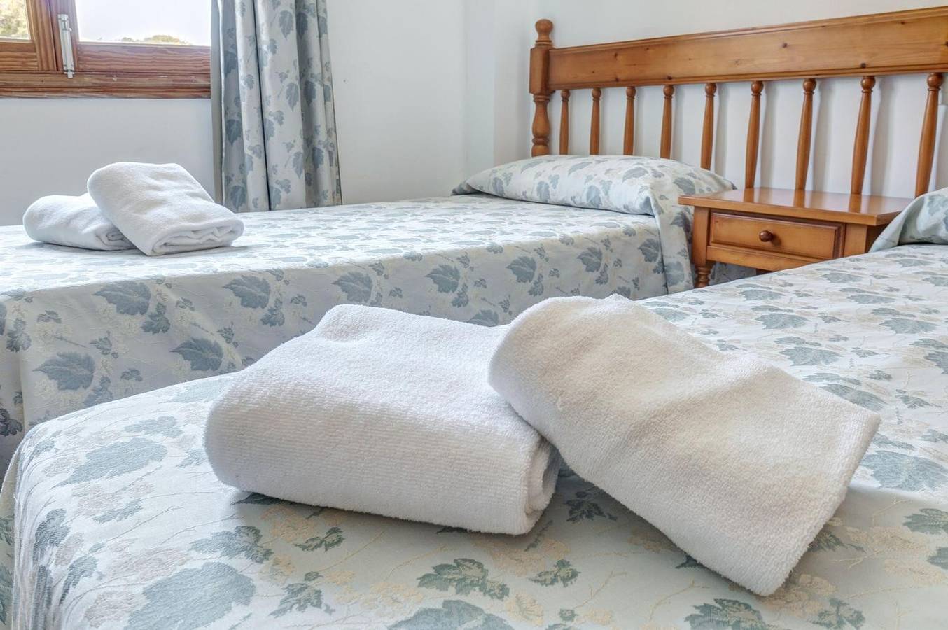 Vakantie Appartement "La Cabanya 2A" met Wi-Fi, Balkon, Terras & Gedeeld Zwembad, foto 11