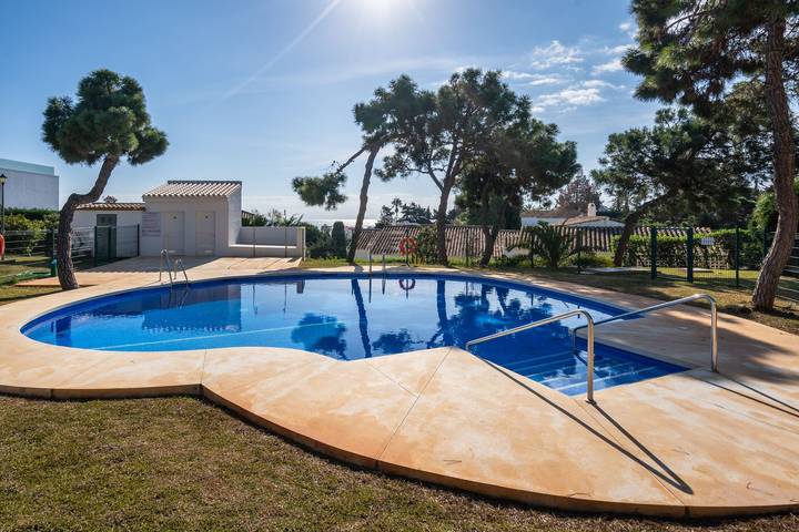 Chalet para 6 personas, con terraza además de piscina y jardín en Provincia de Málaga - 3