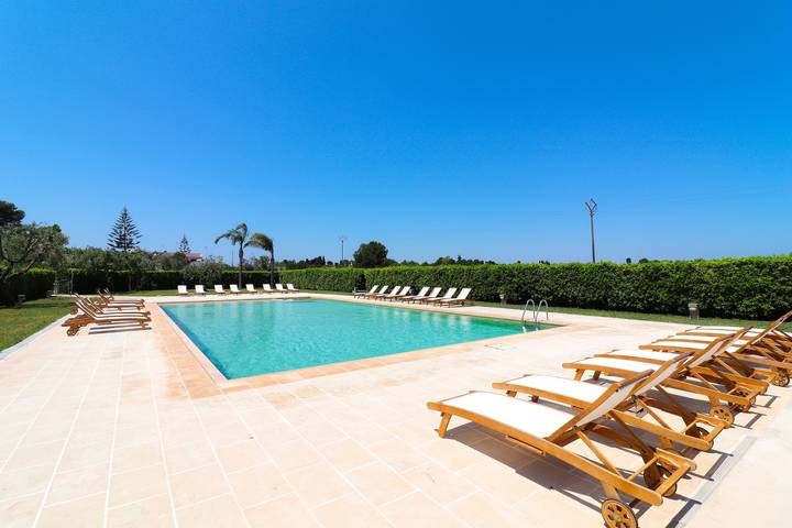 Appartement entier, Appartement "Casa Vacanza Locorotondo Otranto" avec jardin, piscine partagée et Wi-Fi in Région d'Otranto, Province de Lecce