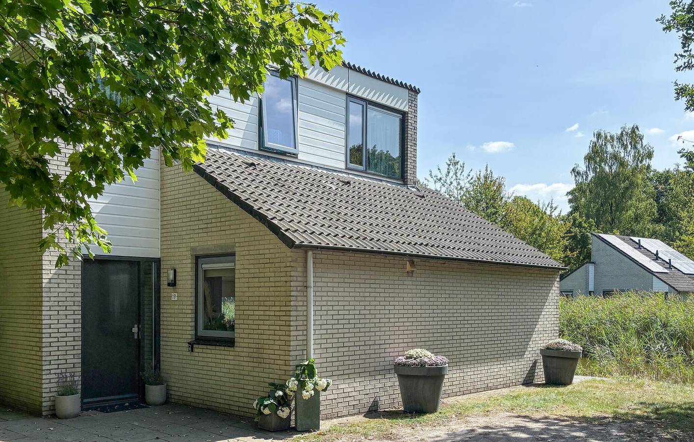 Ferienhaus für 5 Personen mit Terrasse in Hoeven, Halderberge