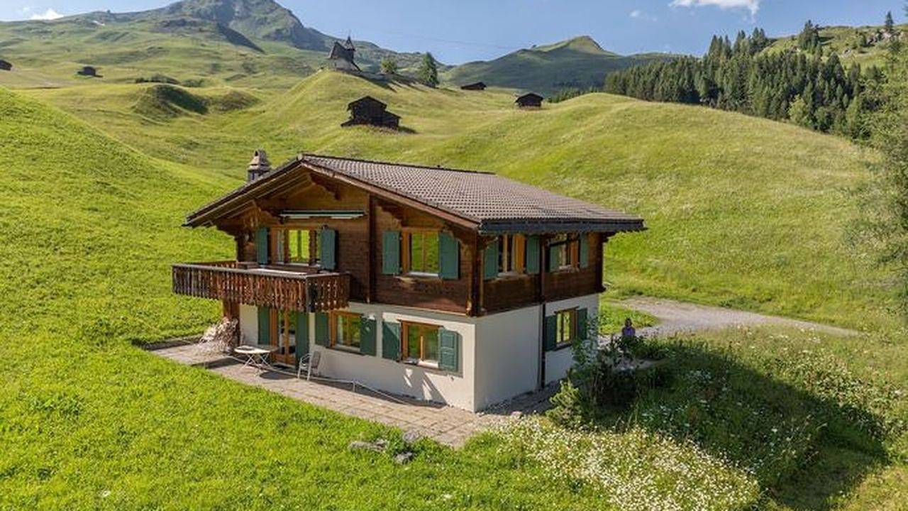 Entire holiday apartment, Holiday apartment for 5 people with garden in Arosa, Plessur alps