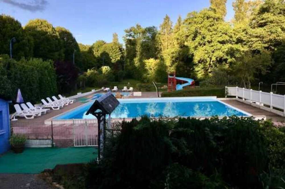 Apartamento entero, Appartement 3 étoiles - Piscine  - eeebde in Saint-Honoré-les-Bains, Parque natural de Morvan