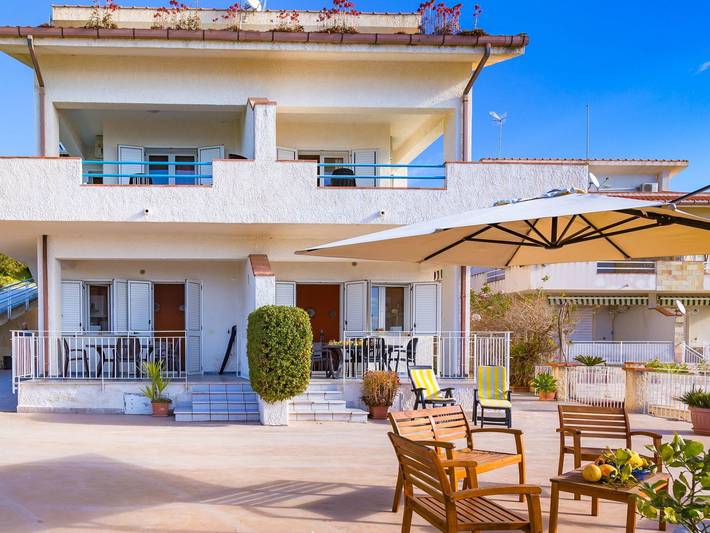 Ganze Wohnung, Appartement in Sciacca mit Terrasse und Grill und Meerblick in Localita San Giorgio, Sciacca