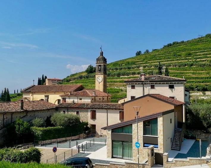 Casa vacanza per 8 persone, con Balcone e Terrazza nonché Giardino e Panorama a Sant'Ambrogio di Valpolicella