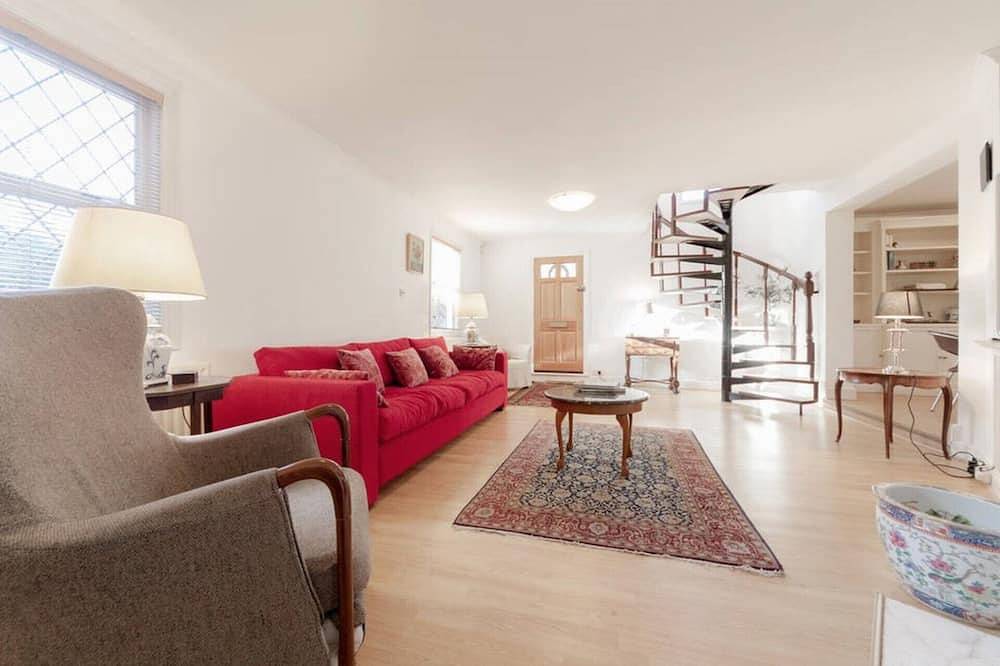 Cottage for 5 People in Richmond upon Thames, London