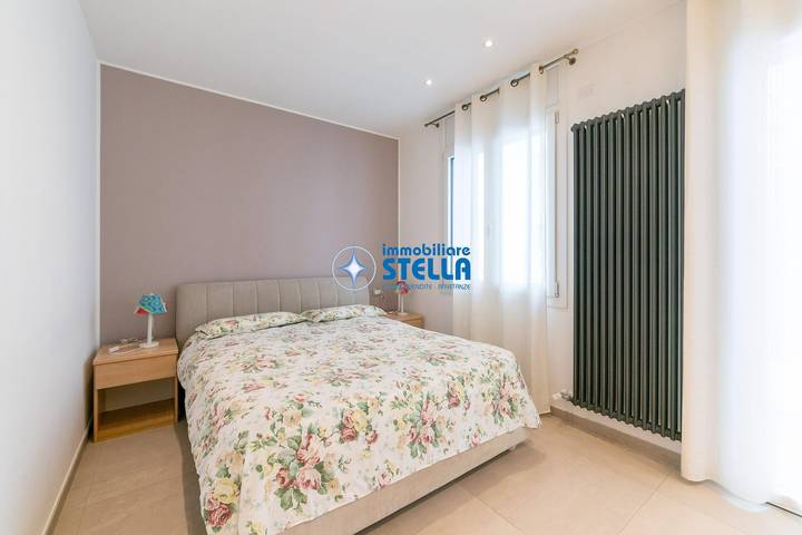 Appartamento intero, A due passi dal mare / [ Condominio Giglio ] in Lido di Jesolo, Jesolo Centro