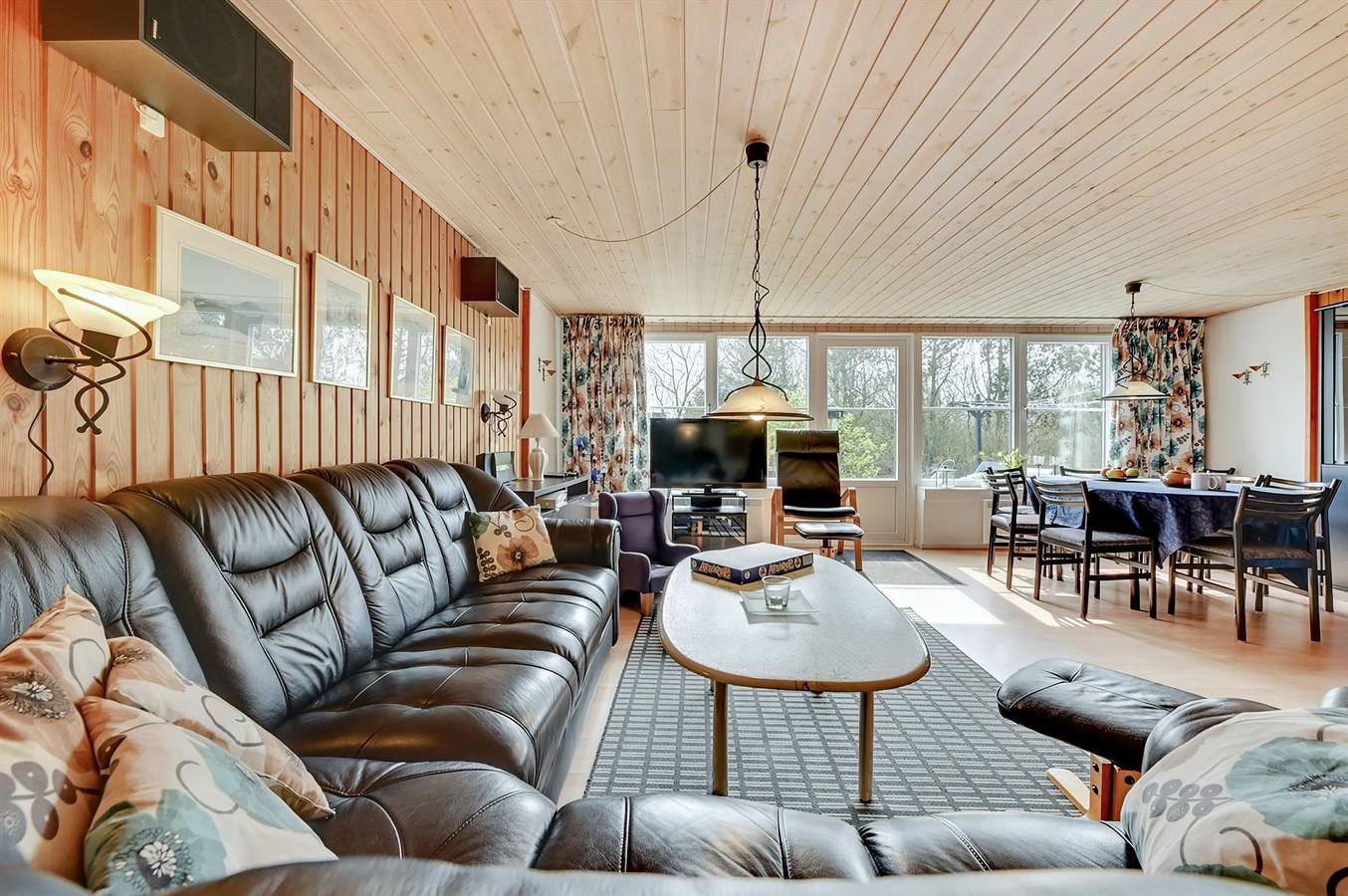 Pet friendly home in Hvide Sande with sauna in Bjerregård, Holmsland Klit