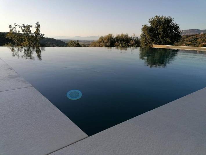 Casa vacanza per 3 persone, con Balcone e Terrazza nonché Giardino e Piscina a Ogliastro Cilento