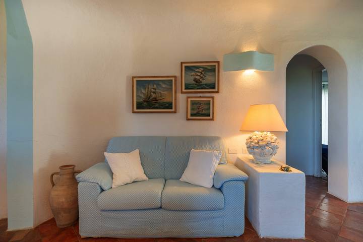 Maison de vacances méditerranéenne avec jardin, terrasse; places de parking disponibles   in Porto Cervo, Arzachena