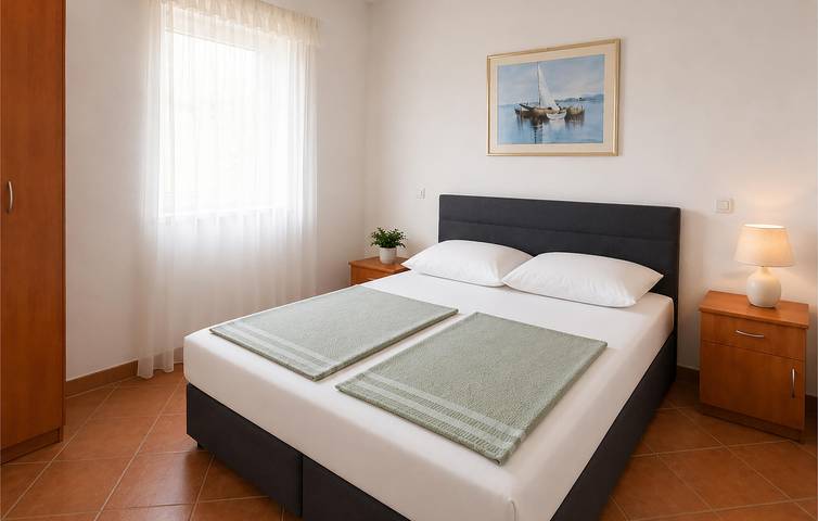 Ganze Ferienwohnung, Gemütliche 1-Zimmer-Wohnung in Küstennähe mit Terrasse in Plaža Jaz, Poljana