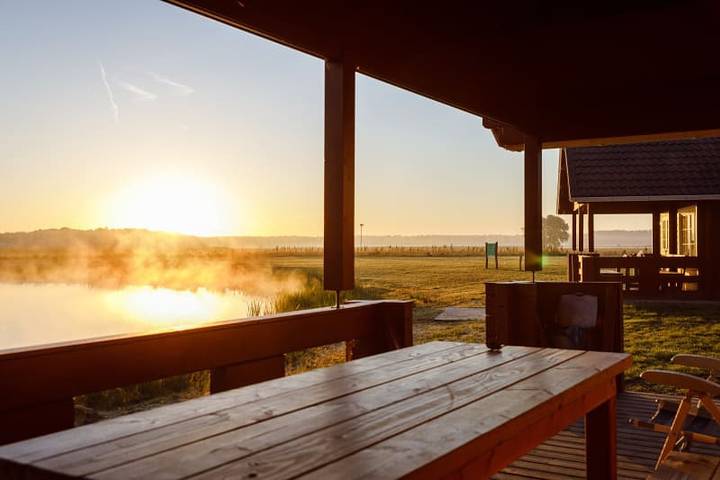 Lodge für 6 Personen, mit Seeblick und Terrasse sowie Balkon/Terrasse in den Niederlande - 2