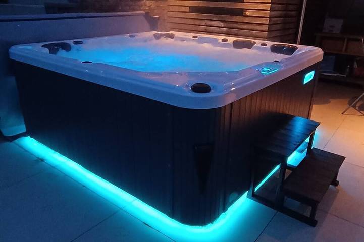Gîte pour 5 personnes, avec jacuzzi et piscine dans Sart-Dames-Avelines - 4