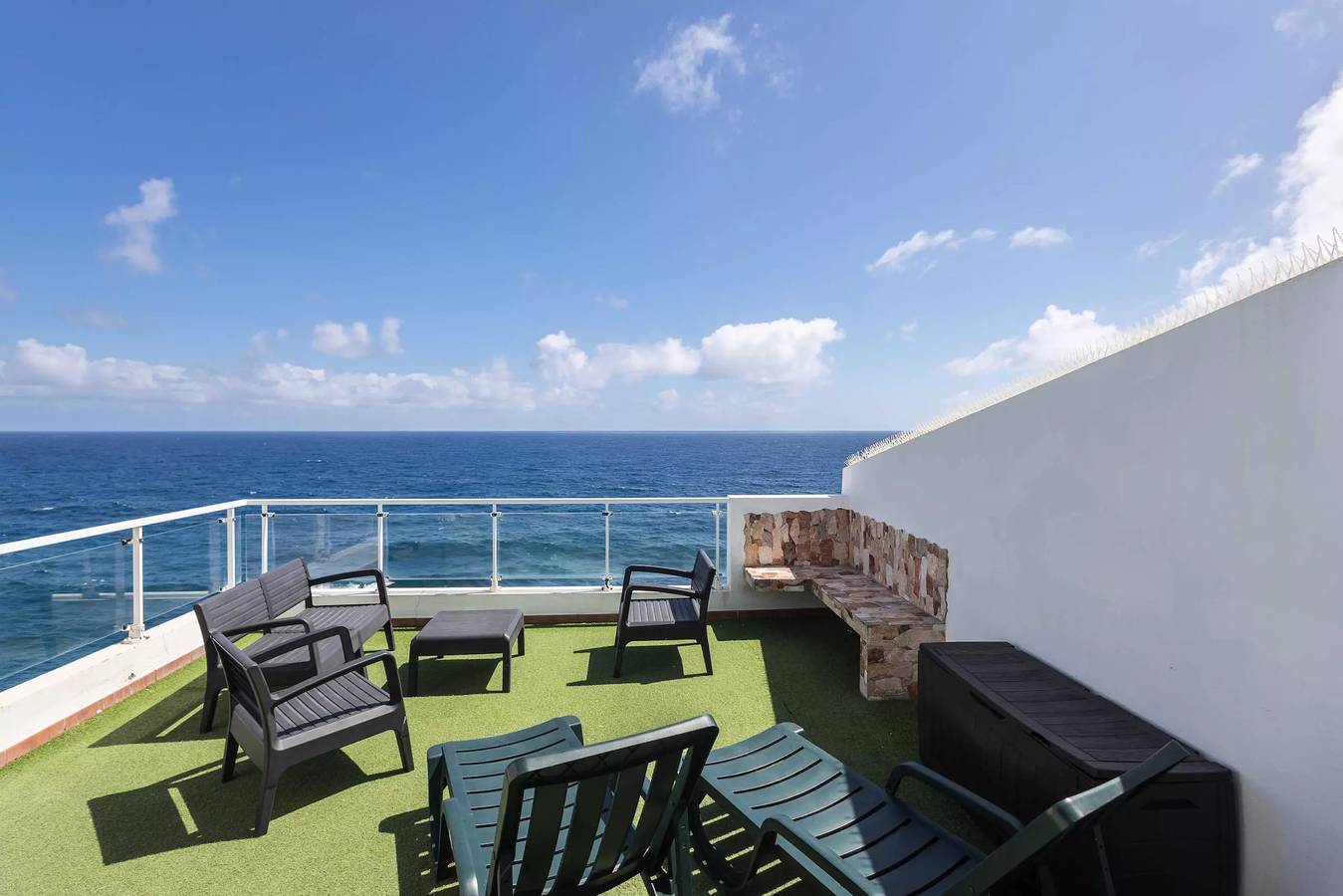 Ganzes Studio, Modernes Studio-Apartment mit Terrasse, 2,5 km von Playa de Sardina entfernt in Gáldar, Gran Canaria Nord