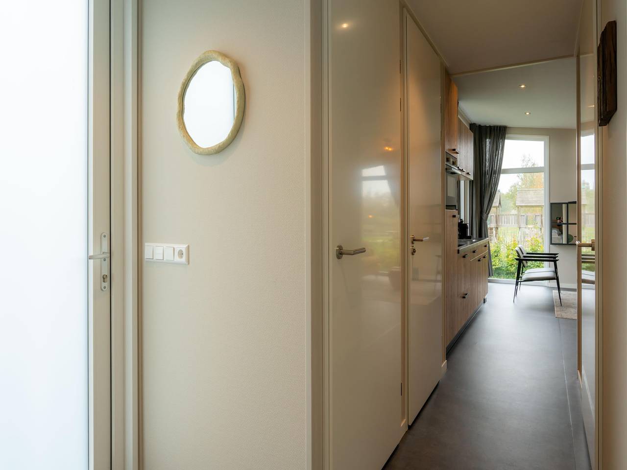 Luxuriöses Ferienhaus umgeben von Wasser in Sint Nicolaasga, Ijsselmeer
