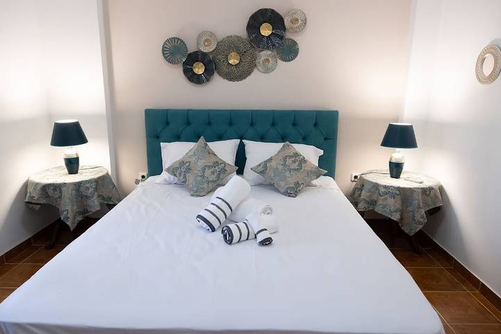 Location de vacances pour 7 personnes, avec jacuzzi dans Anavissos - 3