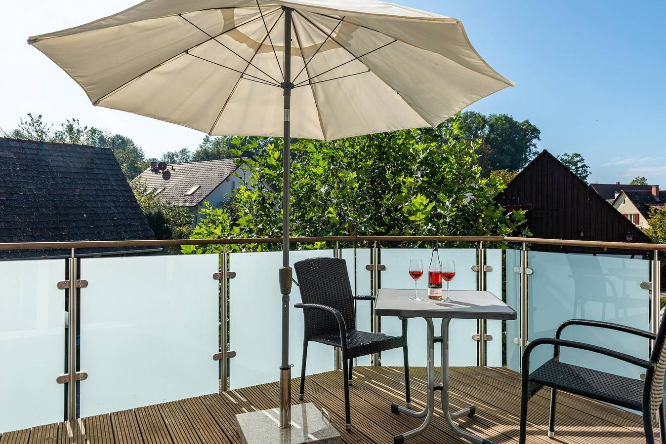 Ferienhaus mit Balkon, Terrasse, privater Terrasse, Gemeinschaftsgarten und Wlan in Salem, Region Bodensee-Oberschwaben