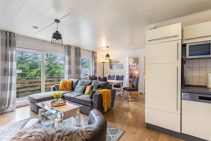 Ferienwohnung für 6 Personen, mit Balkon in Diemelsee