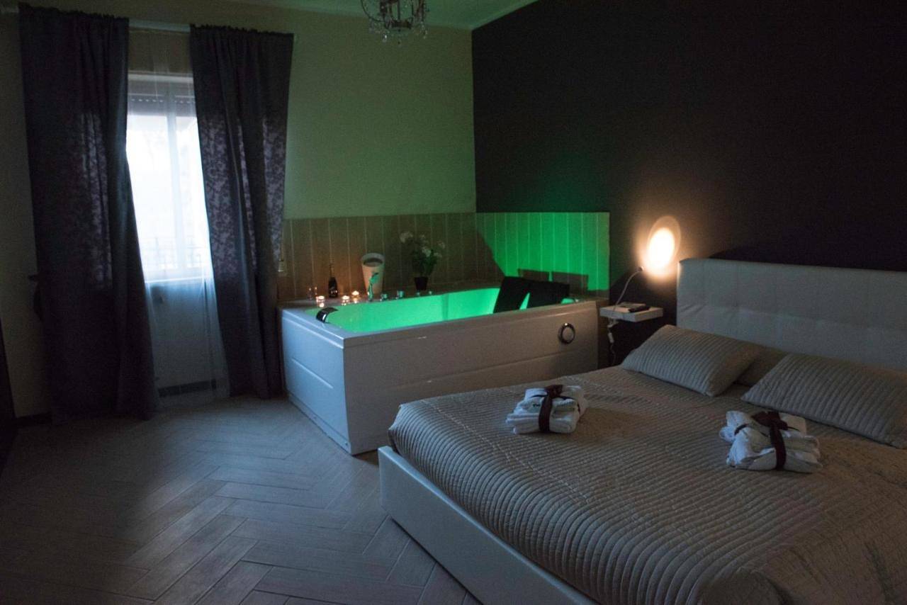 Double Room in Valguarnera Caropepe, Province d'Enna